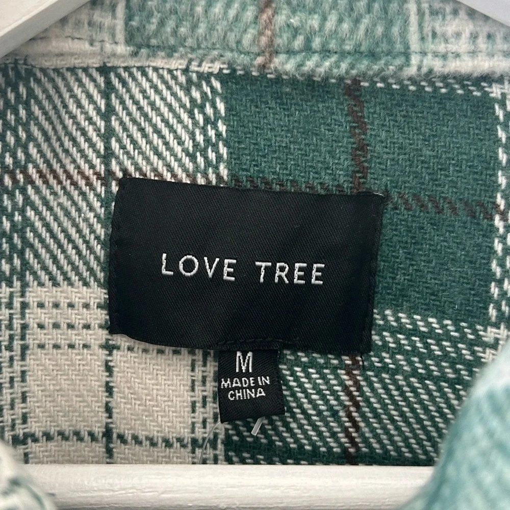 Love Tree Flannel Shacket Sz M - Picture 4 of 7